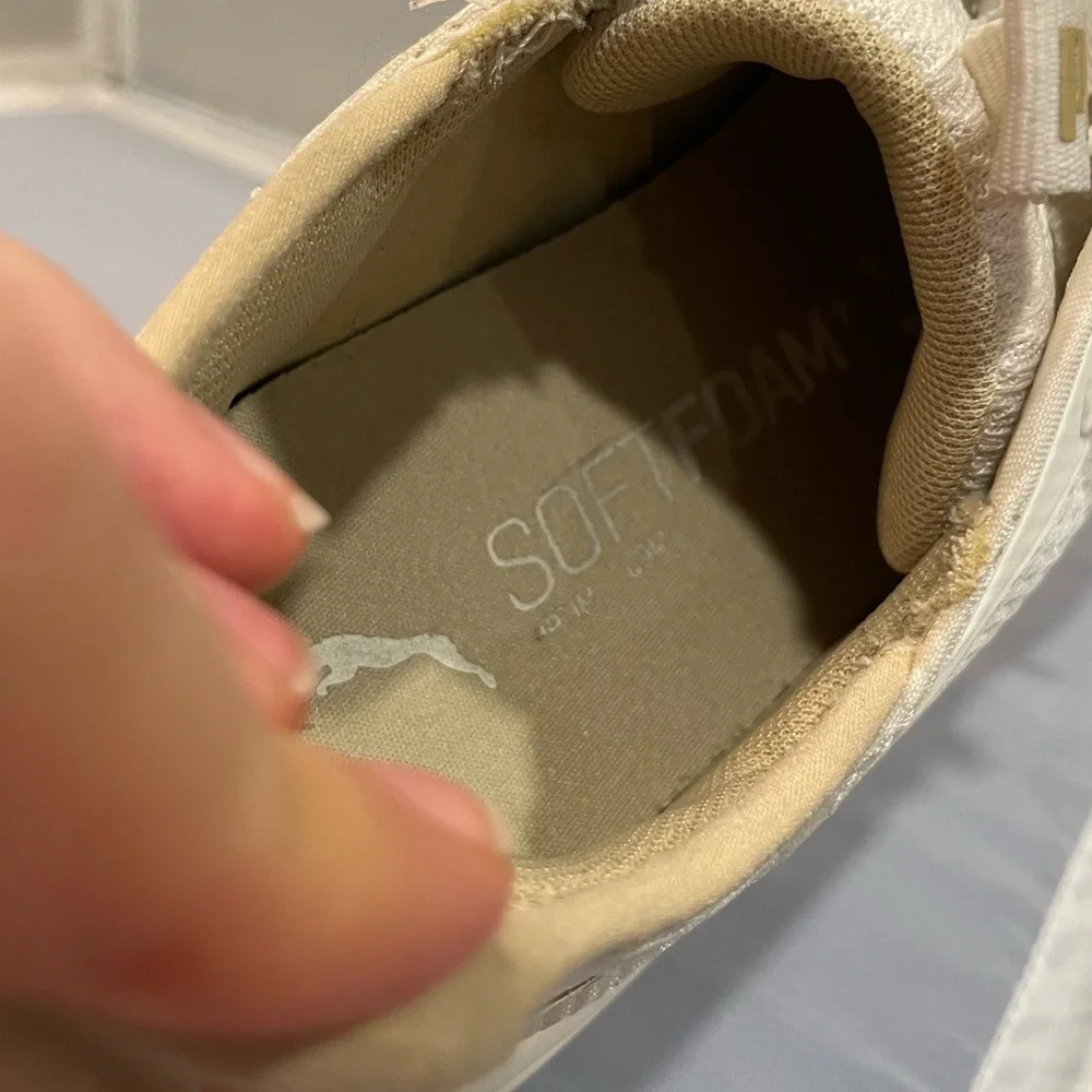 EUC Puma 9 Women’s Softride Sophia Vital
Women's Running Shoes White Almond $70! - Picture 9 of 14